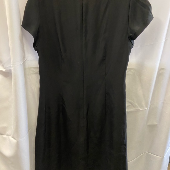 Banana Republic Silk Dress - Picture 4 of 5